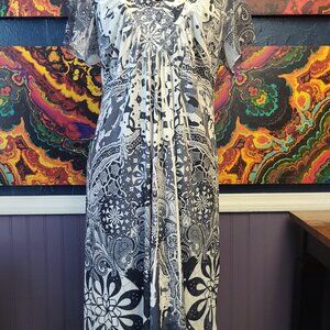 UNITY ~ World Wear ~ Size L Dress